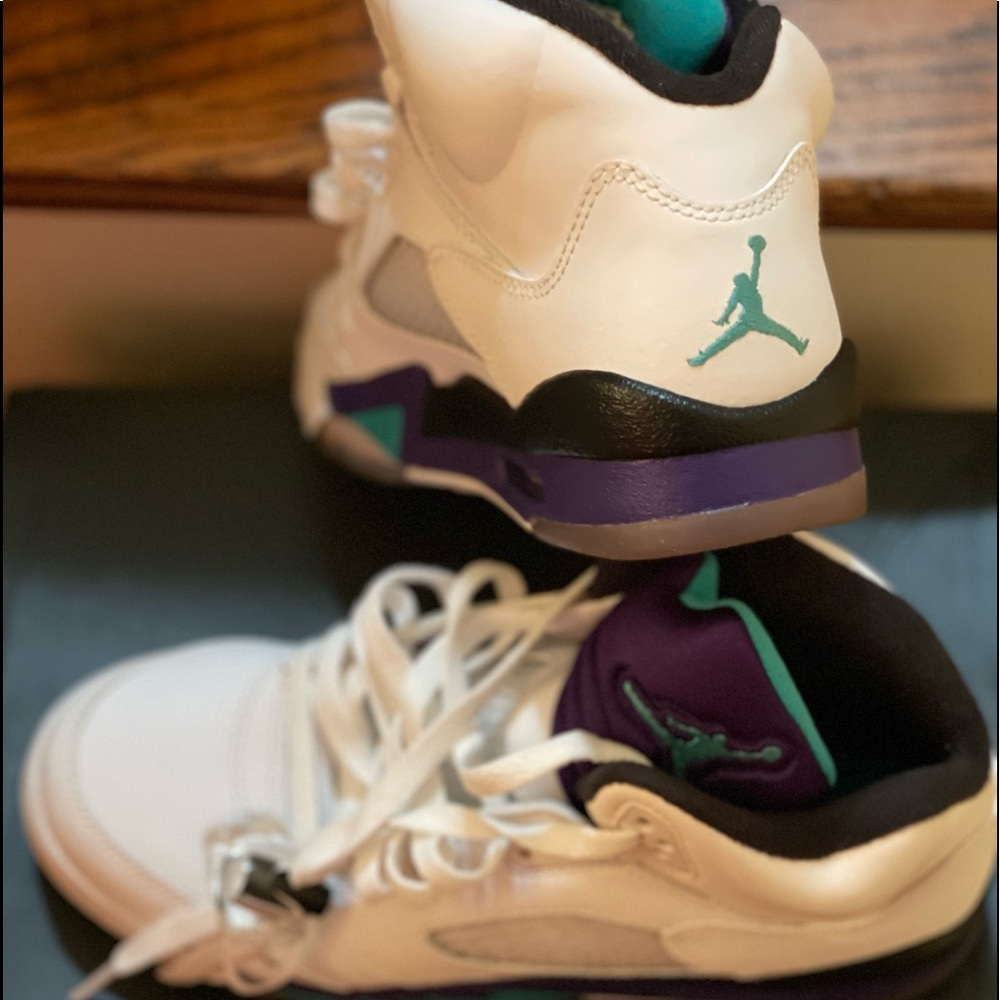 Jordan 5 Grapes GS Sz 5 Wht/Purple/Blk/Teal